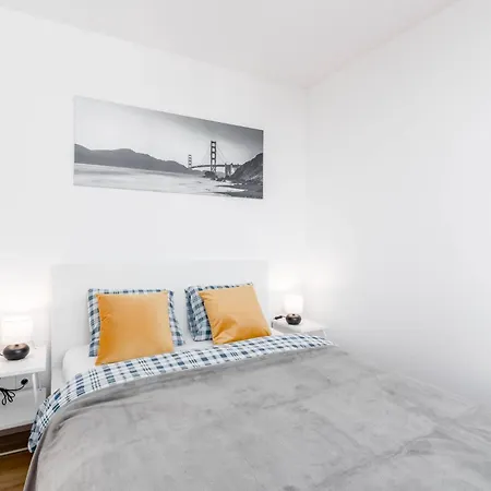 Apartmán Enjoy! Srodmiescie Nowogrodzka Varšava Exteriér fotografie